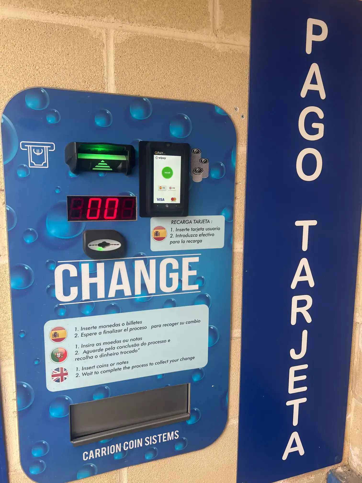Estación de pago con monedas y tarjeta para lavandería ECOBOX.